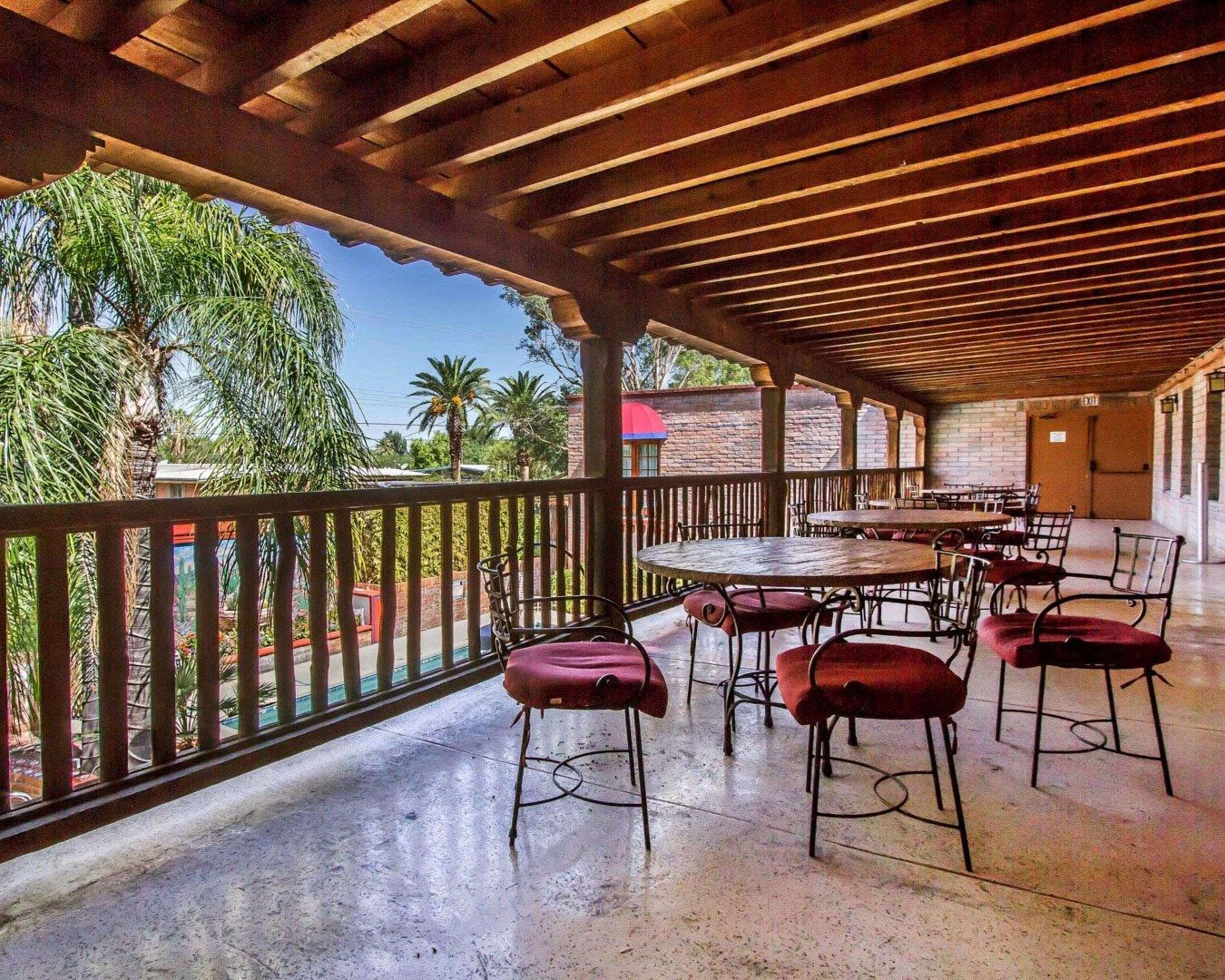 Comfort Suites At Sabino Canyon Tucson Exterior foto